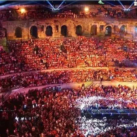 Maison Entiere Avec Terrasse Barbecue Et Jardin