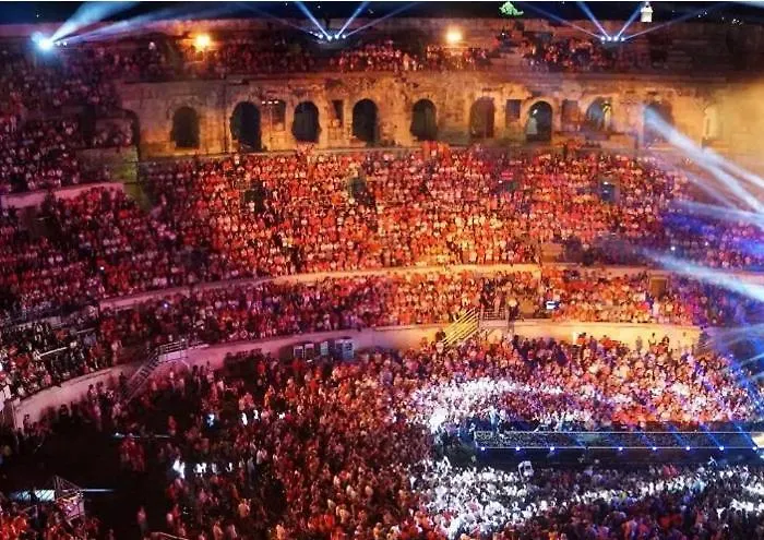 Maison Entiere Avec Terrasse Barbecue Et Jardin