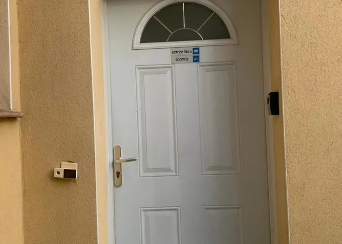 Maison Entiere Avec Terrasse Barbecue Et Jardin