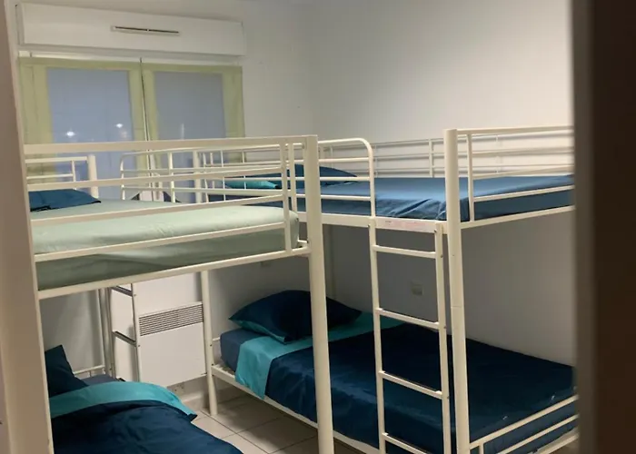 Maison Entiere Avec Terrasse Barbecue Et Jardin Nîmes